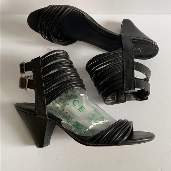 🍒 LE CHATEAU Black Heels !!! - Picture 8 of 8